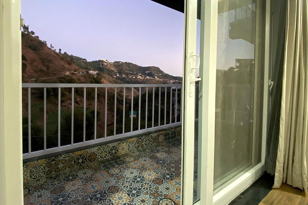 Sl Manor Hill Resort 穆索里 外观 照片