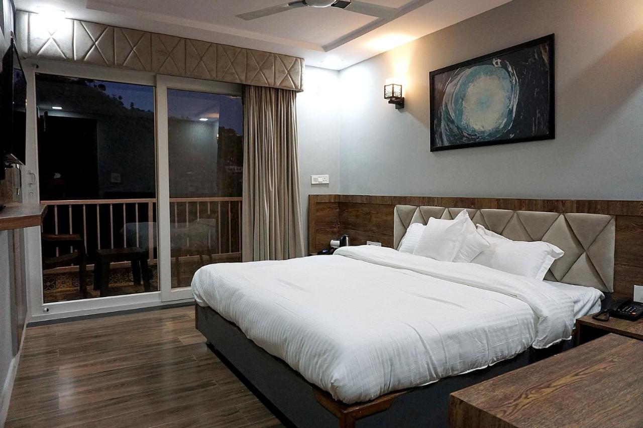 Sl Manor Hill Resort 穆索里 外观 照片